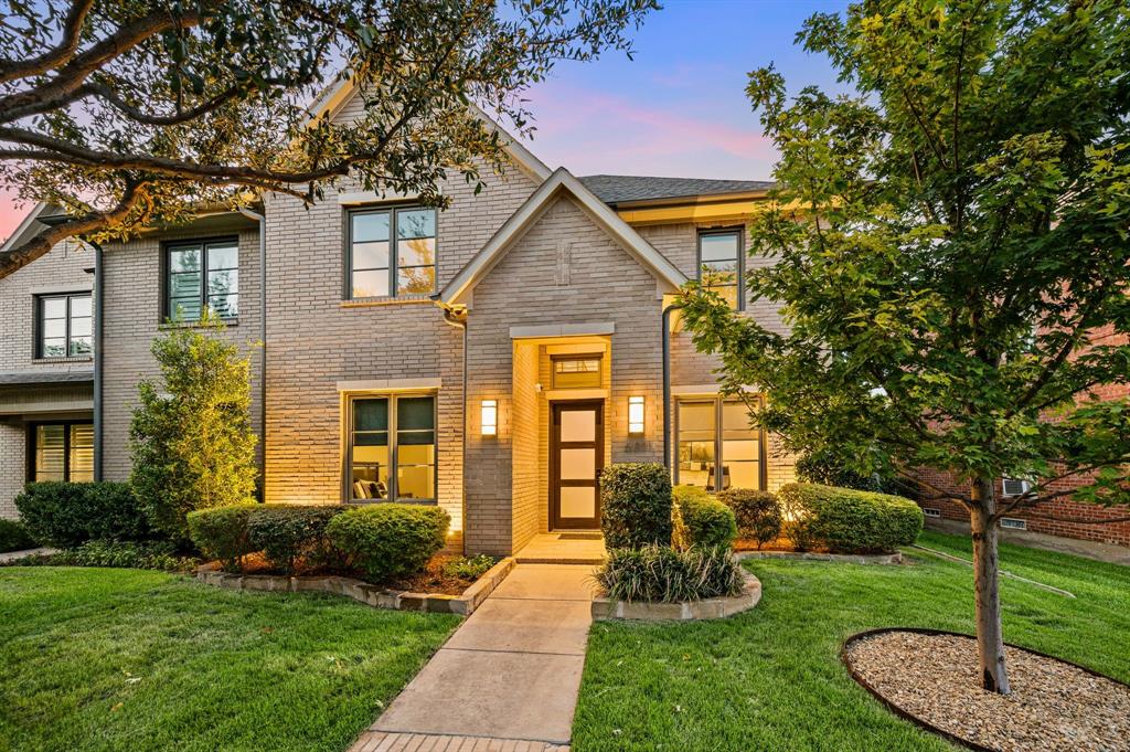 6811 De North Ln, Dallas, TX 75225
