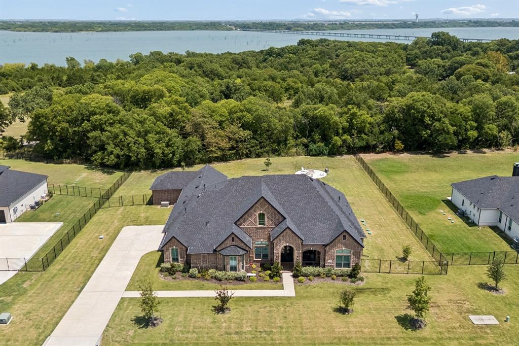 1326 Kitchens Dr, Dumas, TX 75002 photo