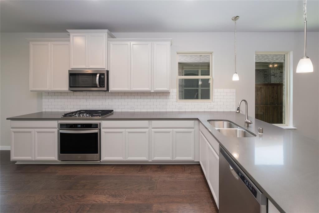 1409 Lady Bird, Justin, TX 76247 photo