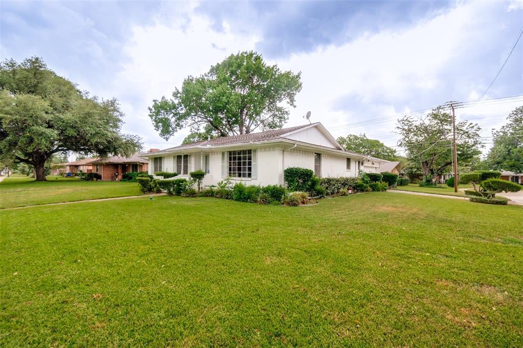 5319 Urban Crest Rd, Dallas, TX 75227 photo
