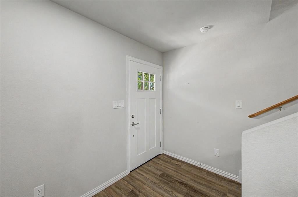 6112 Mccullar St, Haltom City, TX 76117 photo