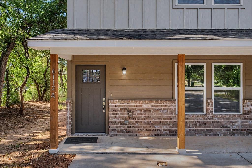 6112 Mccullar St, Haltom City, TX 76117 photo