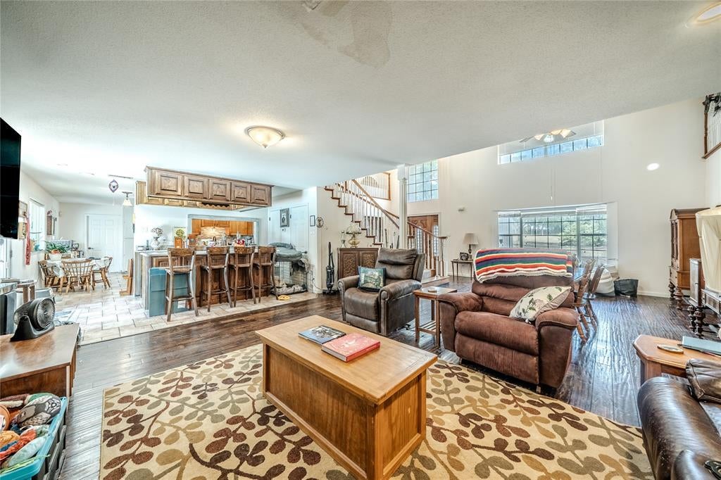 1202 Driftwood Dr, Euless, TX 76040 photo