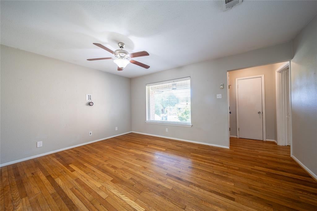 11030 Paddock Cir, Dallas, TX 75238 photo