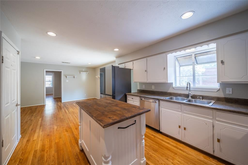 11030 Paddock Cir, Dallas, TX 75238