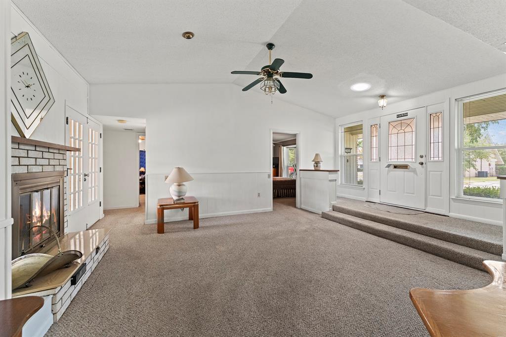 2906 Cheyenne St, Irving, TX 75062 photo
