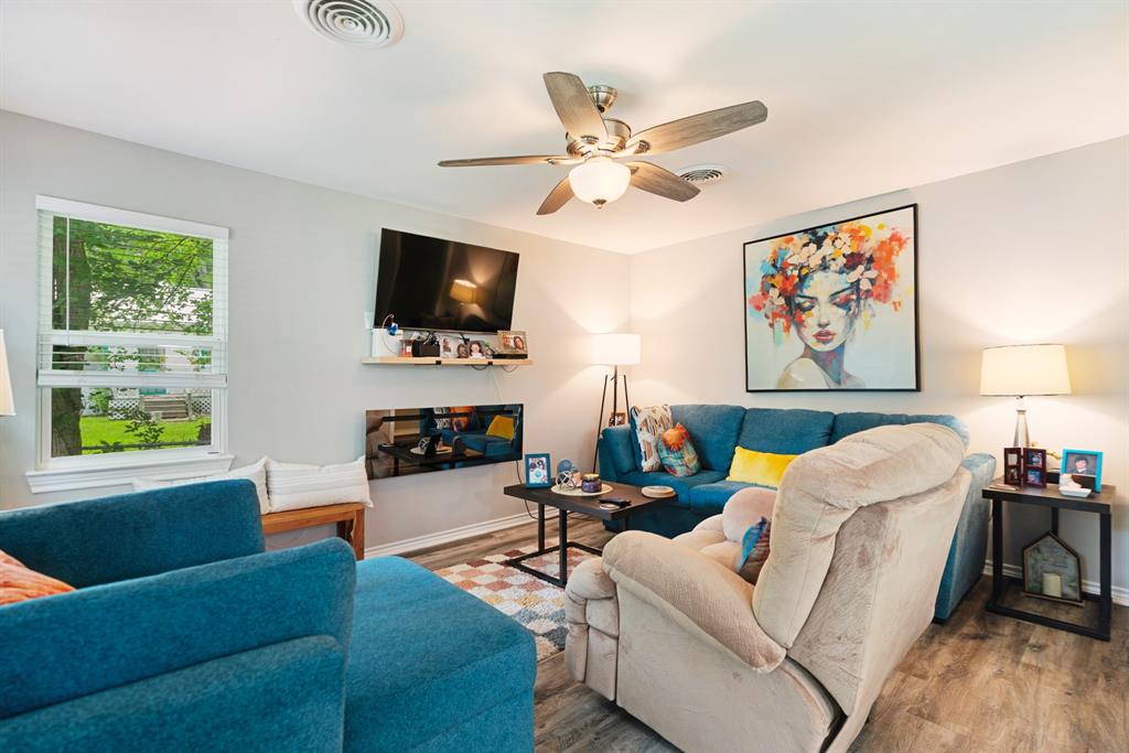 2435 Hubbard St, Paris, TX 75460 photo