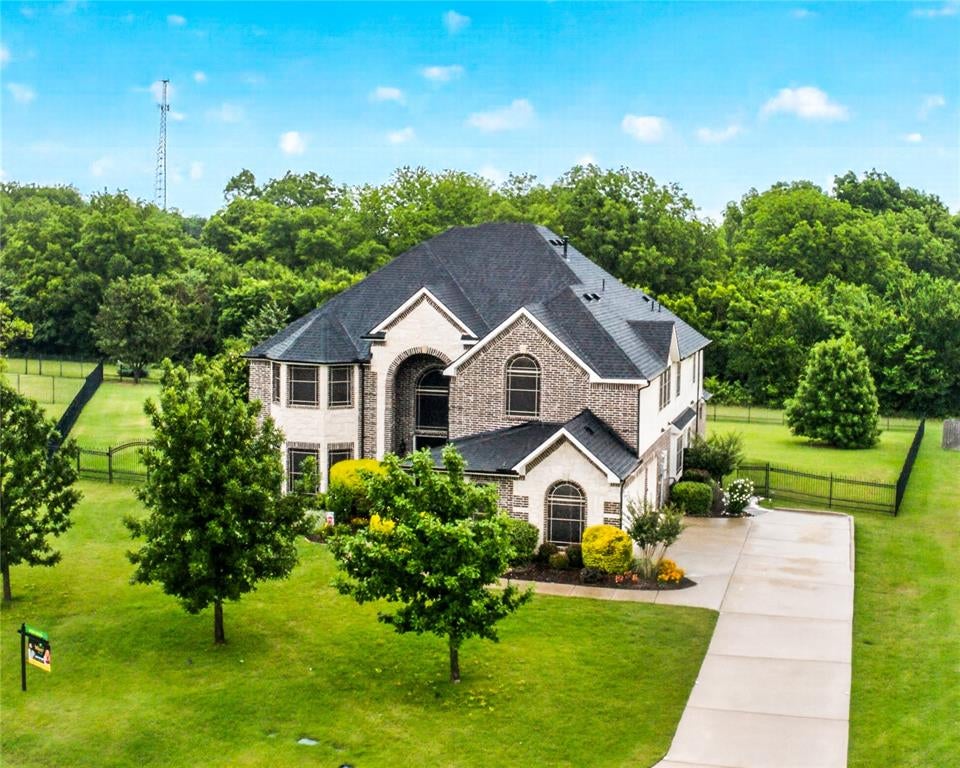 145 Las Colinas Trl, Cross Roads, TX 76227 photo