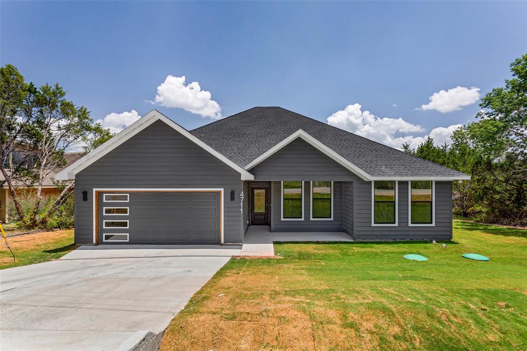 4711 Elizabeth St, Granbury, TX 76048