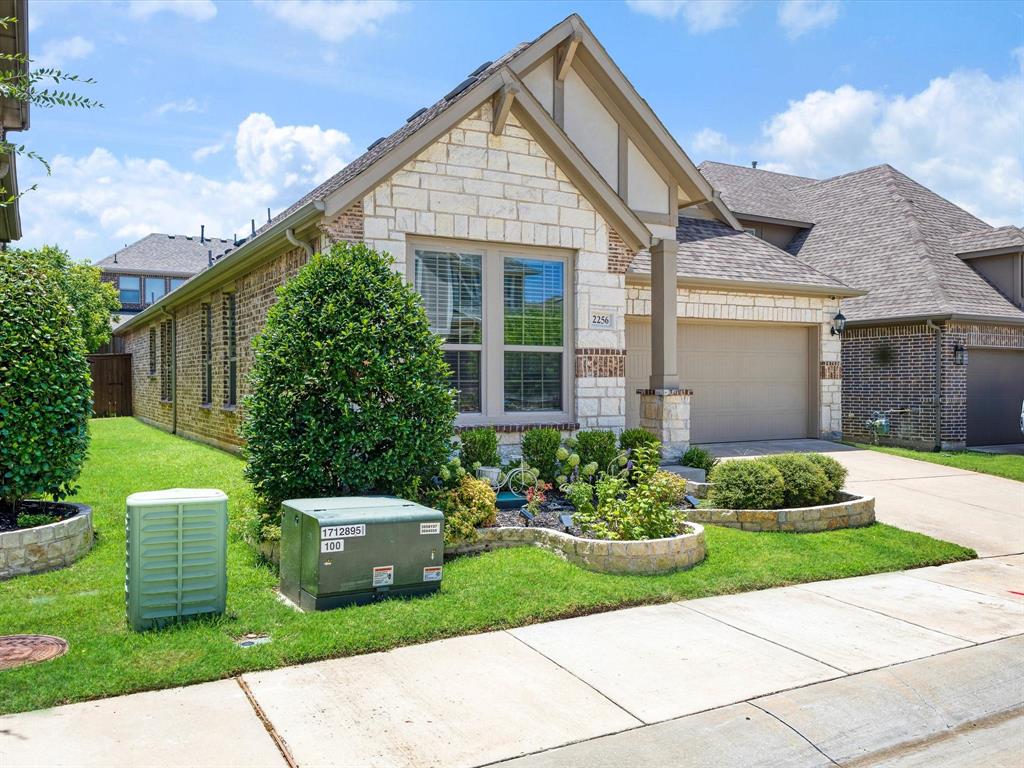 2256 Briar Ridge Trl, Carrollton, TX 75010 photo