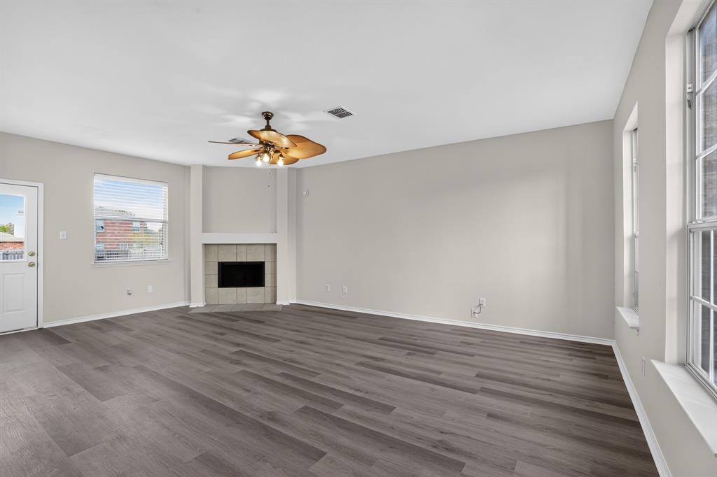 1213 Spring Water Dr, Lancaster, TX 75134 photo