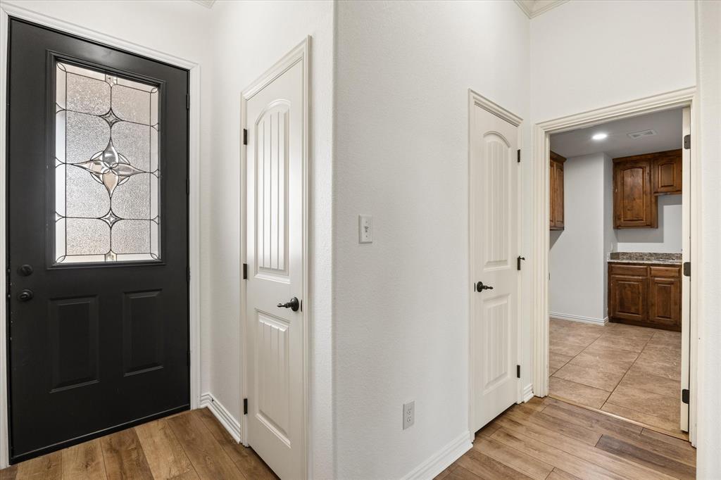 122 Donna Cir, Granbury, TX 76049 photo