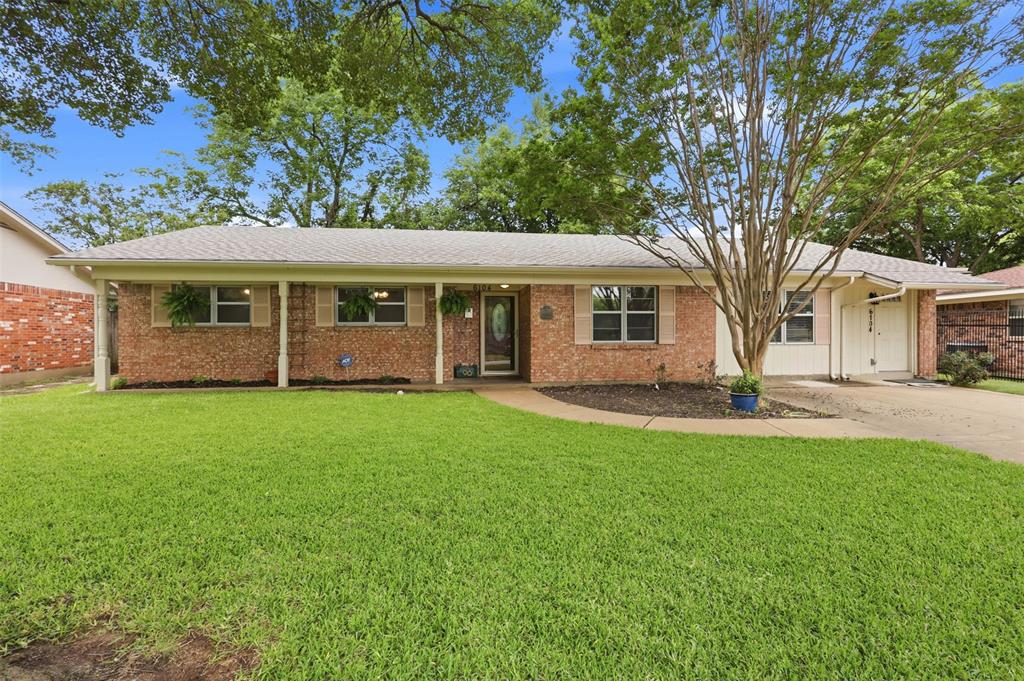 6104 Cliffside Dr, Edgecliff Village, TX 76134