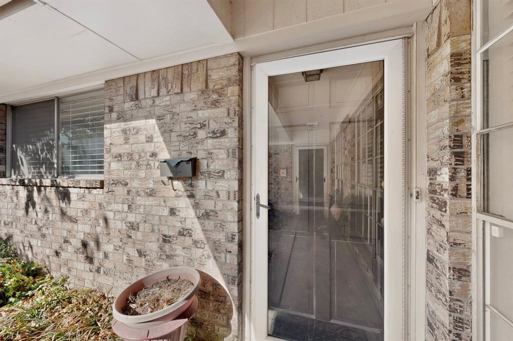11341 Quail Run St, Dallas, TX 75238 photo