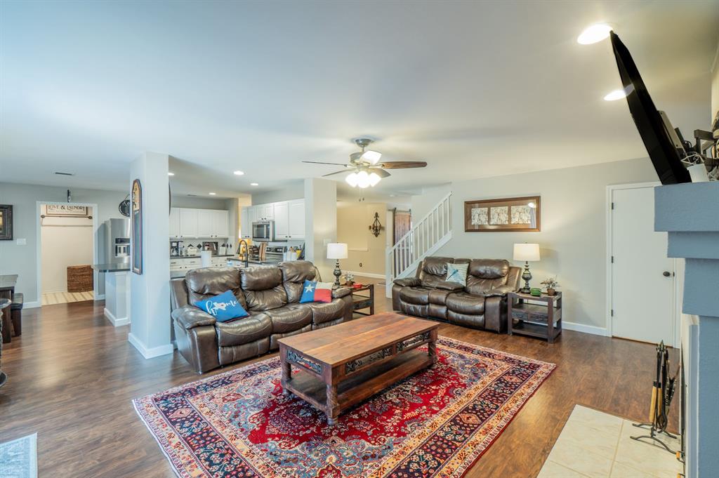 2016 Brazos Dr, Corinth, TX 76210 photo