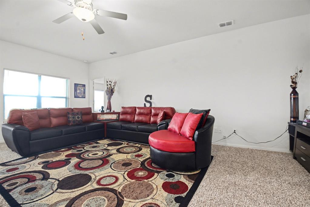 2116 Canterbury Dr, Seagoville, TX 75159 photo