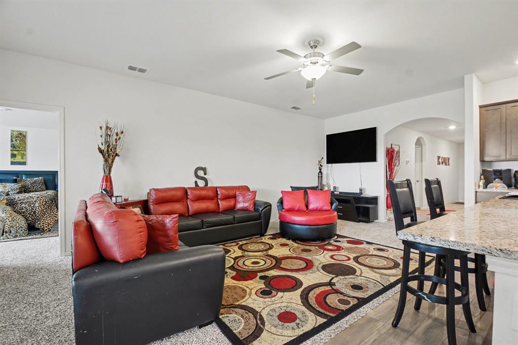 2116 Canterbury Dr, Seagoville, TX 75159 photo