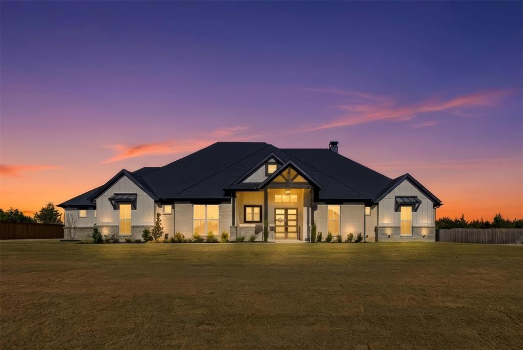 1431 Westgrove Ln, Waxahachie, TX 75165