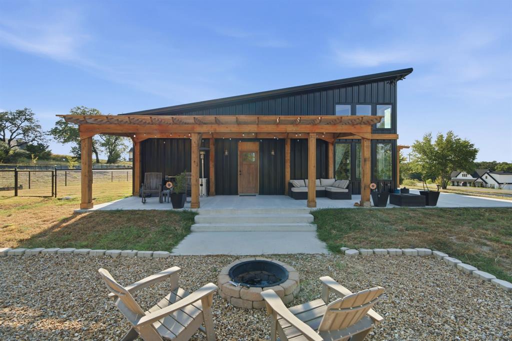 2430 N Cardinal Rd, Reno, TX 76020 photo