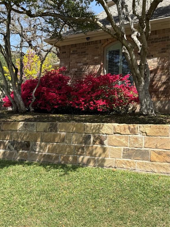 907 Loch Lomond Dr, Arlington, TX 76012 photo