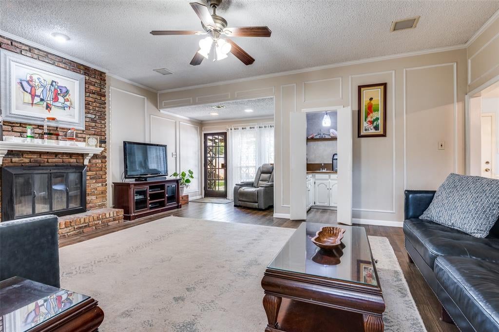 722 Corinthian Pl, Duncanville, TX 75137 photo