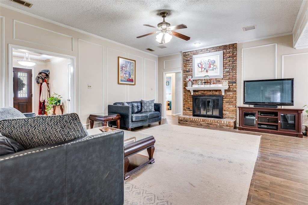 722 Corinthian Pl, Duncanville, TX 75137 photo