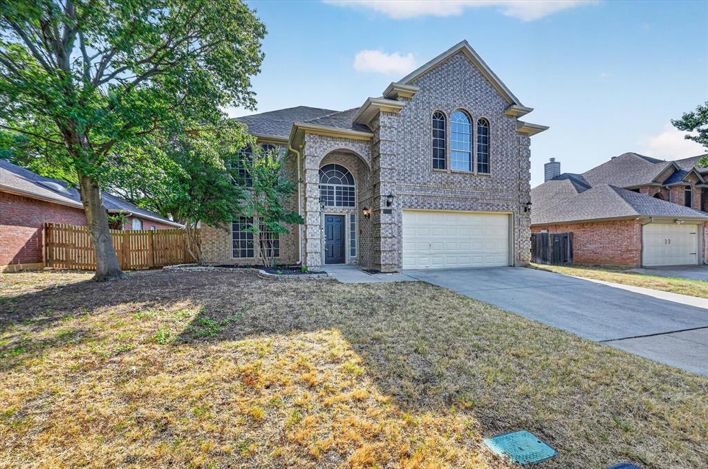 6215 Kingswood Dr, Arlington, TX 76001 photo