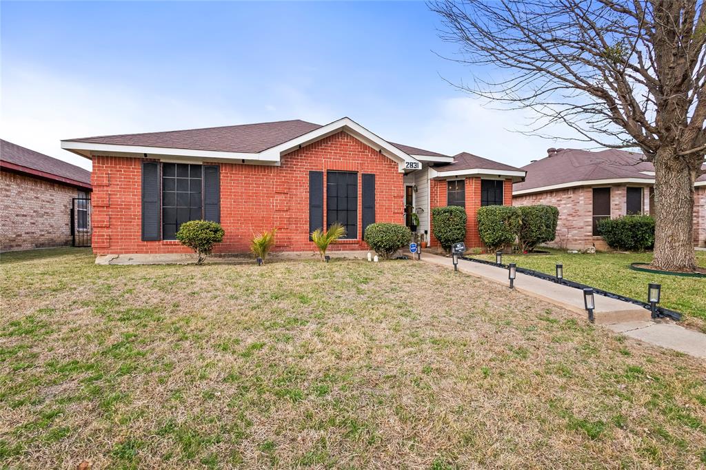 2831 Saint Johns Ave, Lancaster, TX 75146 photo