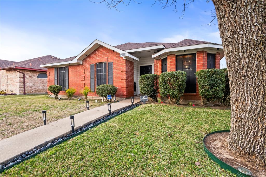 2831 Saint Johns Ave, Lancaster, TX 75146 photo