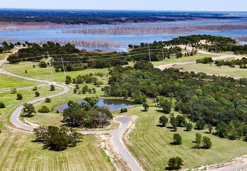 680 Bois D'arc Ln, Dodd City, TX 75438