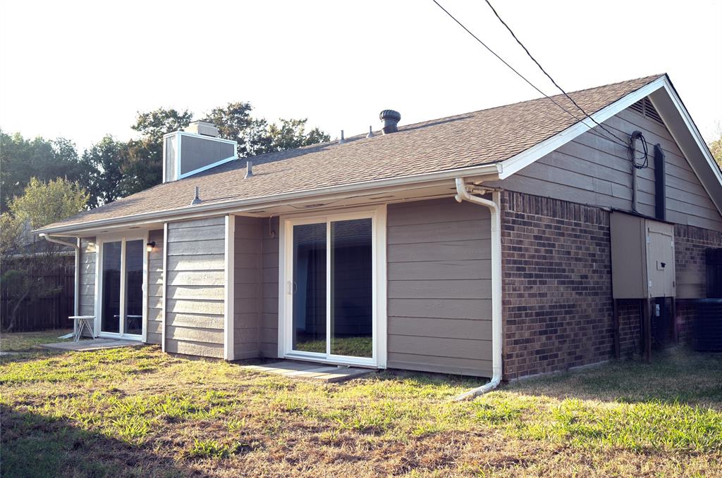 1016 Barclay Dr, Mesquite, TX 75149 photo