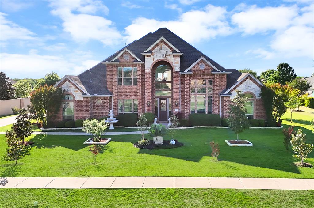 1611 Mustang Ct, Cedar Hill, TX 75104