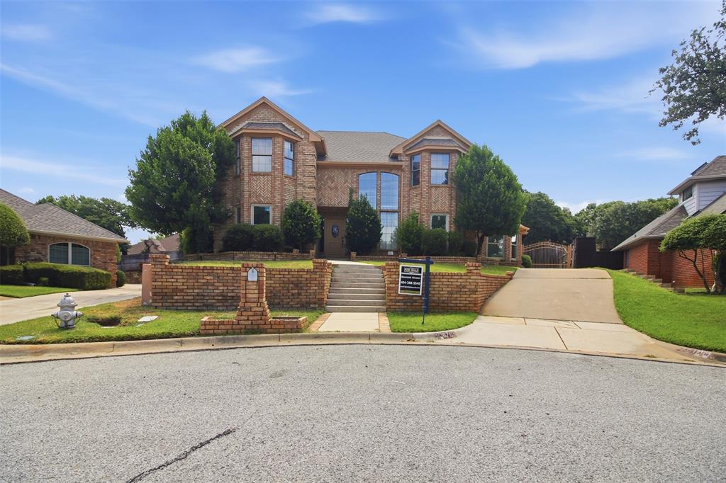 6701 Mount Vernon Ct, Arlington, TX 76017