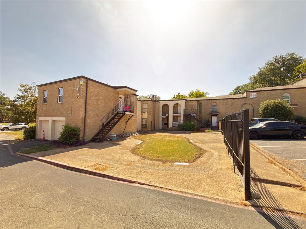 6032 Westridge Ln, Fort Worth, TX 76116