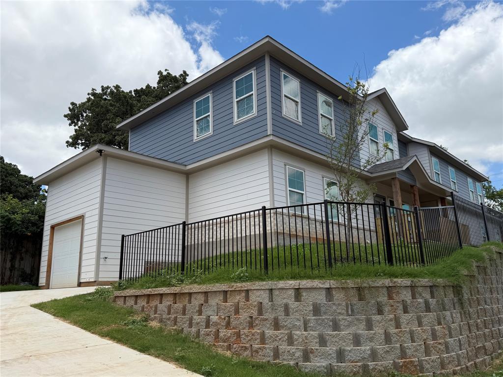 1371 Cooper, Dallas, TX 75215 photo
