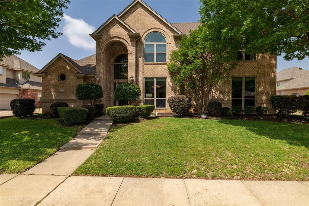 8105 Thornwood Dr, North Richland Hills, TX 76182 photo
