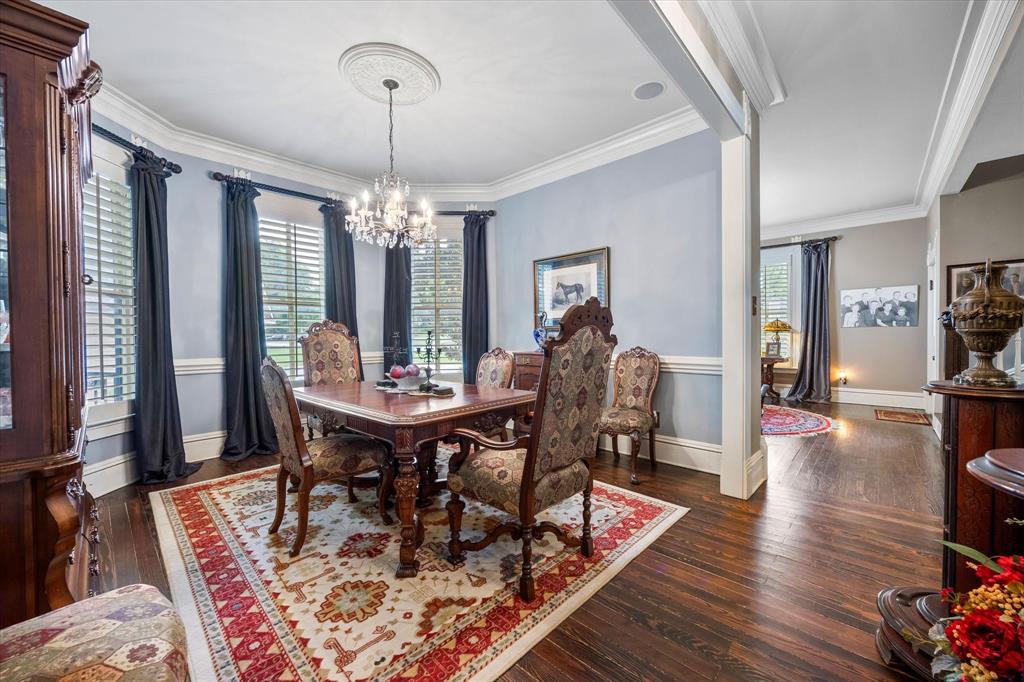 1025 W Main St, Waxahachie, TX 75165 photo