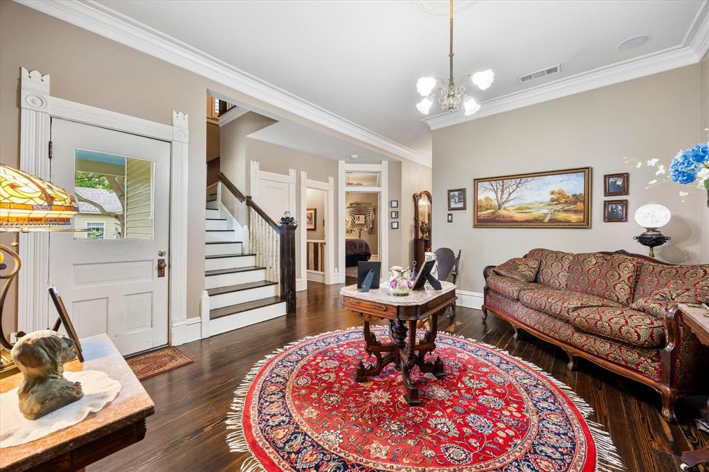 1025 W Main St, Waxahachie, TX 75165 photo