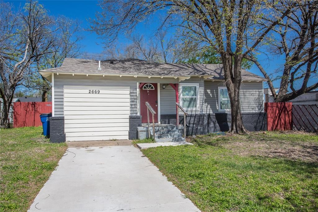 2669 Marfa Ave, Dallas, TX 75216 photo