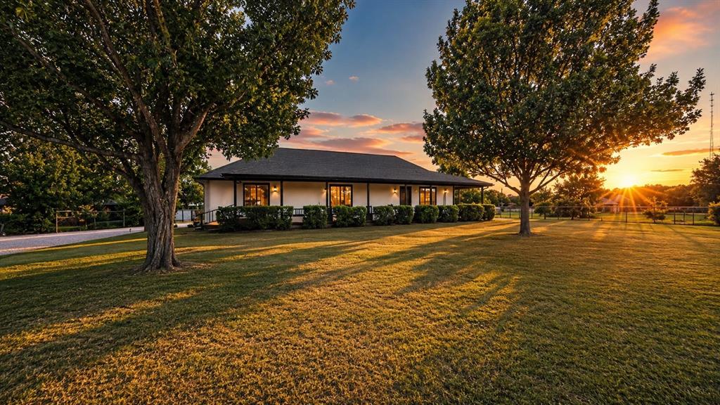 2913 County Road 920, Crowley, TX 76036 photo