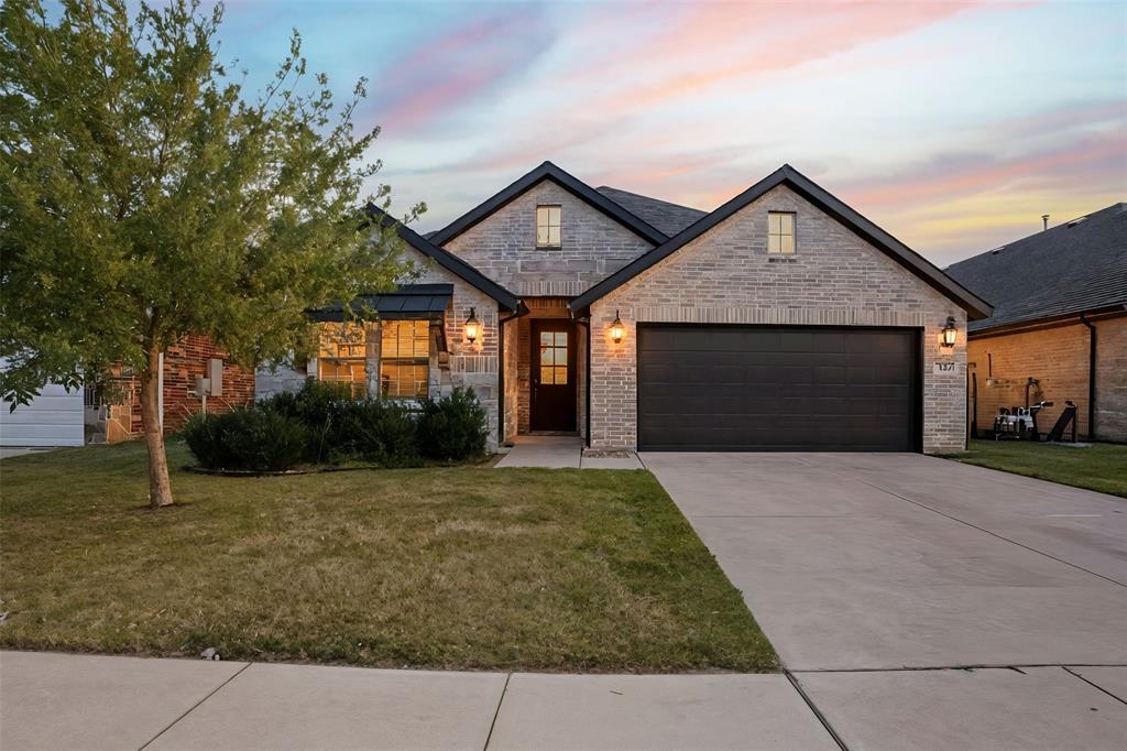 841 Mildren Ln, Fate, TX 75087