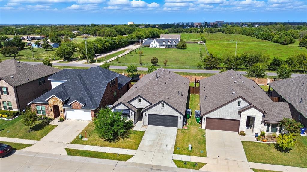 841 Mildren Ln, Fate, TX 75087 photo