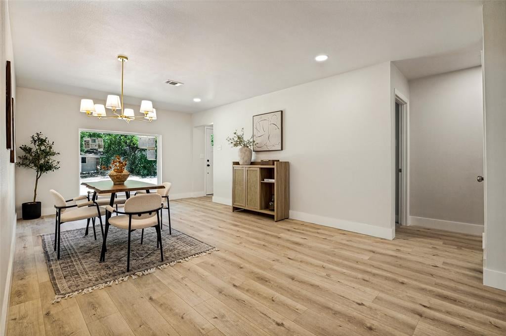 4462 Preston Cir, Cockrell Hill, TX 75211 photo