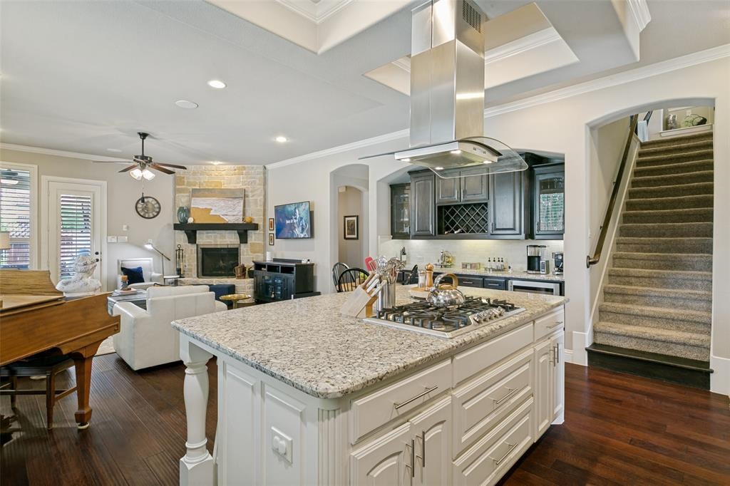 417 Chestnut Ln, Roanoke, TX 76262 photo