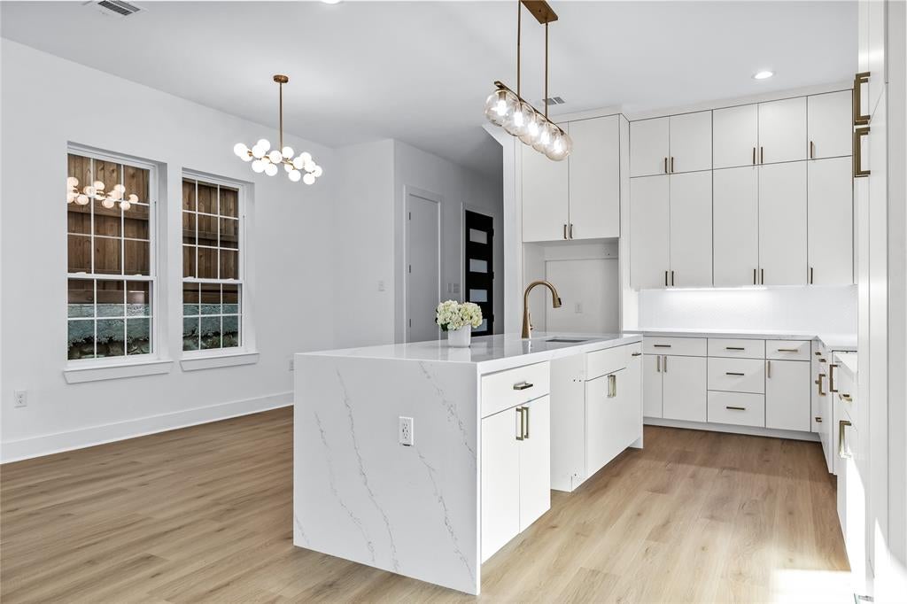 2432 Douglas Ave, Dallas, TX 75219 photo