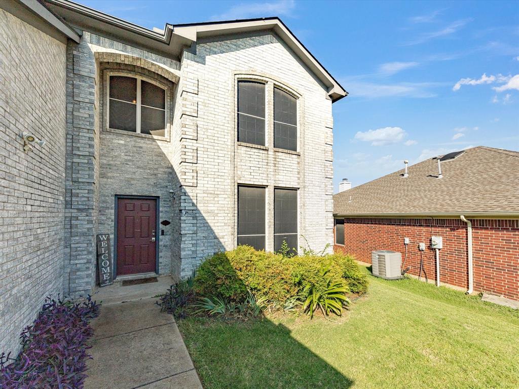 5004 Vaquero Dr, Arlington, TX 76017 photo