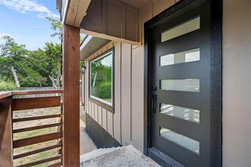 3134 W Jefferson Blvd, Dallas, TX 75211 photo