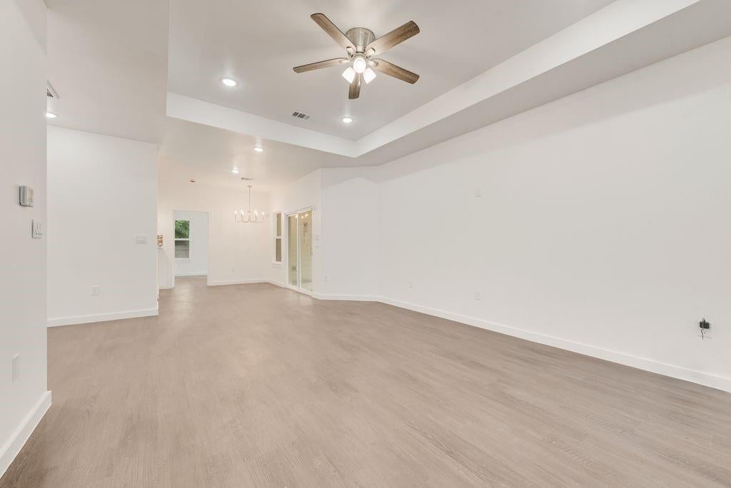 2706 Lenway St, Dallas, TX 75215 photo