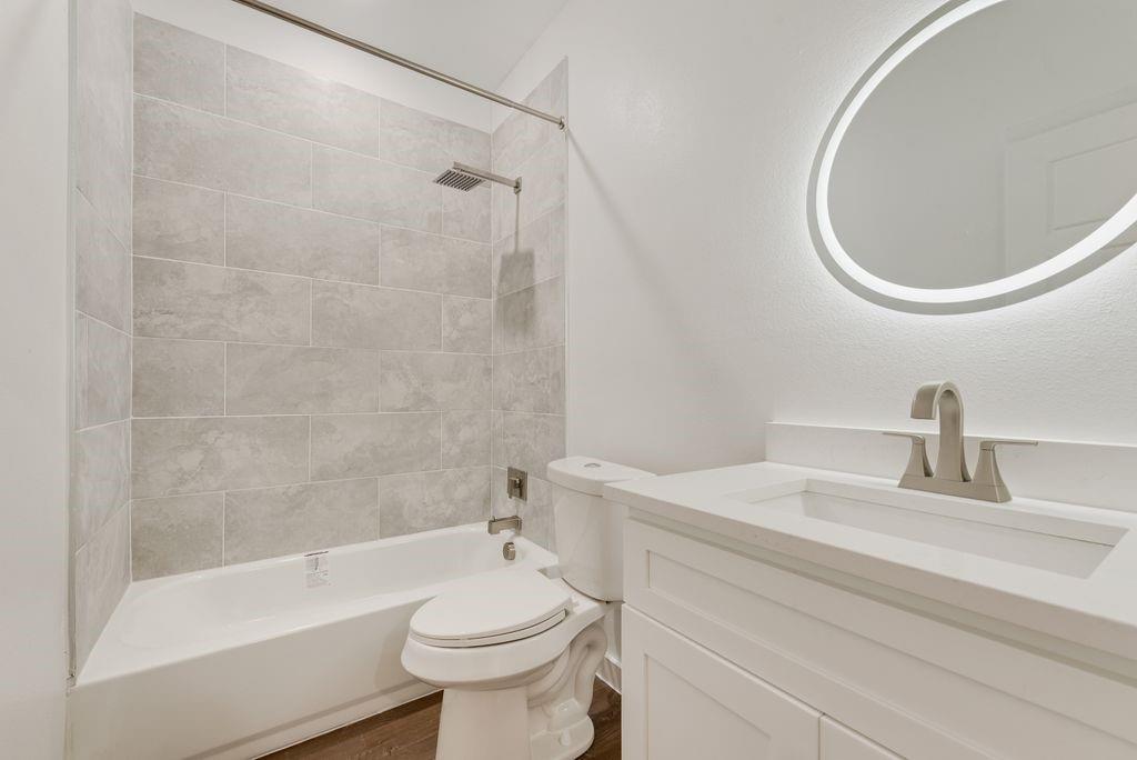 2706 Lenway St, Dallas, TX 75215 photo