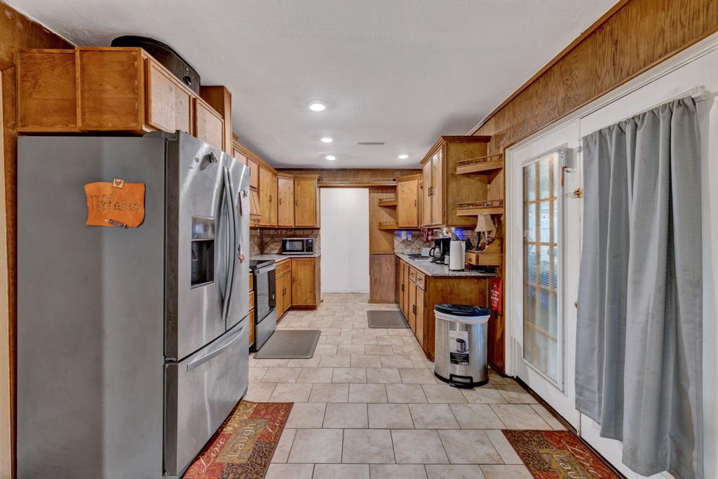 1125 Hillwood Dr, Lewisville, TX 75067 photo